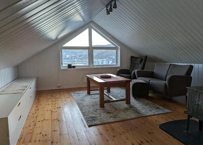 Centrally Located In Apartment